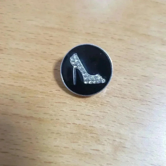 Interchangeable High Heel Snap - Picture 1 of 2